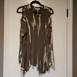 Oversized Knox Rose top with shoulder cut outs